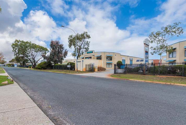 8/30 Paramount Drive Wangara WA 6065 - Image 16