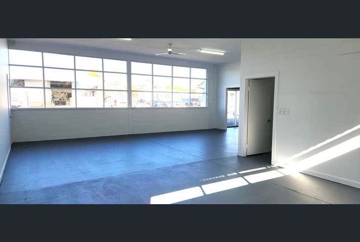 4A1, 50 Currumbin Creek Road Currumbin Waters QLD 4223 - Image 6