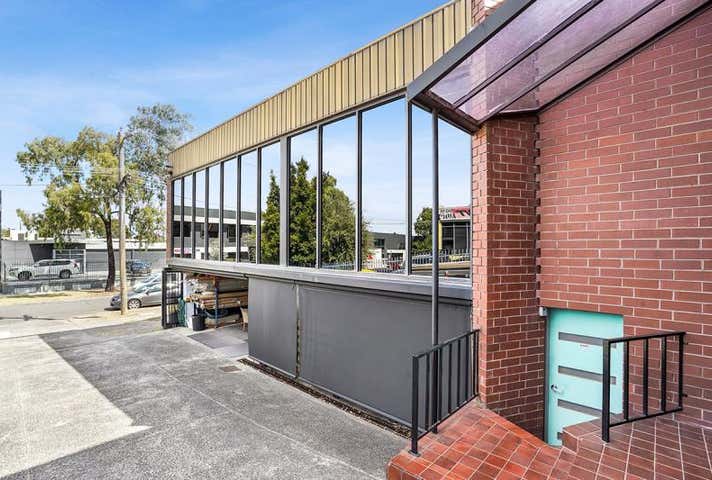 9 HARKER STREET Burwood VIC 3125 - Image 1