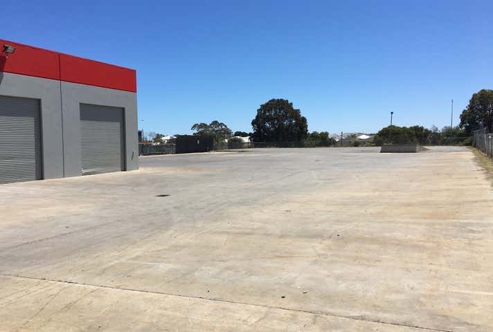 47 Buckingham Drive Wangara WA 6065 - Image 11