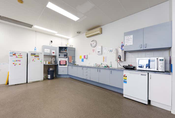 4/12 Panama Street Canning Vale WA 6155 - Image 6