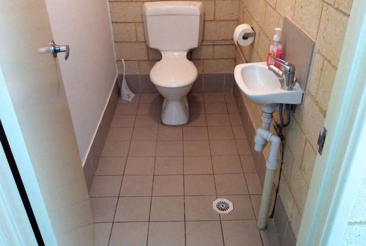 25a Mordaunt Circuit Canning Vale WA 6155 - Image 12