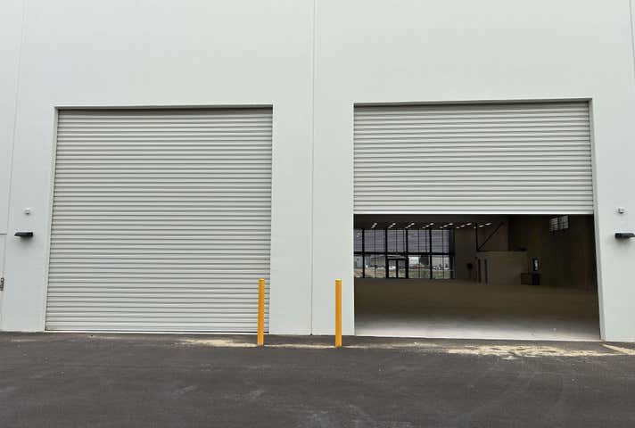 18 Pinnacle Drive Neerabup WA 6031 - Image 11