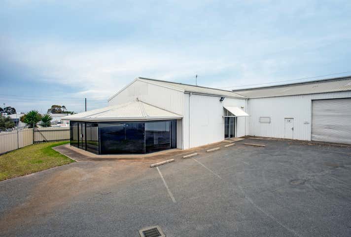9 Somerset Circuit Lonsdale SA 5160 - Image 4