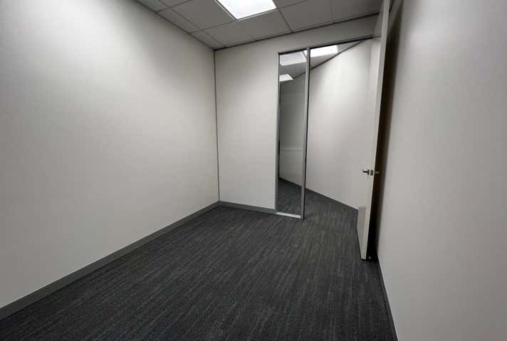 10B/3 Male Street Brighton VIC 3186 - Image 4