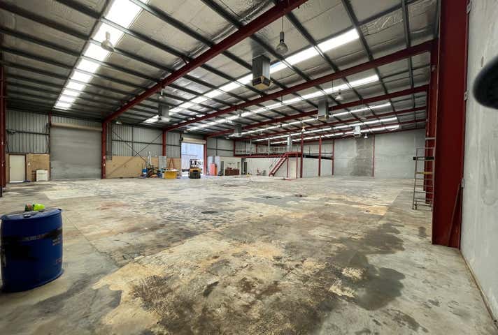 21 Denninup Way Malaga WA 6090 - Image 12