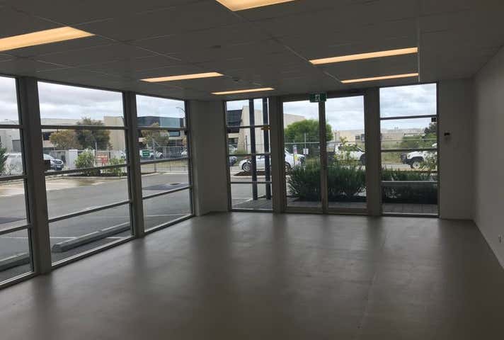 10 Langar Way Landsdale WA 6065 - Image 6