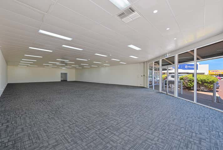 5/8-10 Commodore Drive Rockingham WA 6168 - Image 5