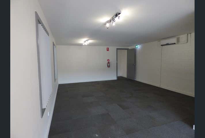 10/21-23 Capella Crescent Moorabbin VIC 3189 - Image 3