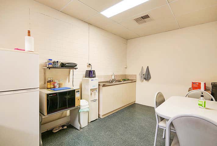 Unit 2, 52 Vinnicombe Drive Canning Vale WA 6155 - Image 13