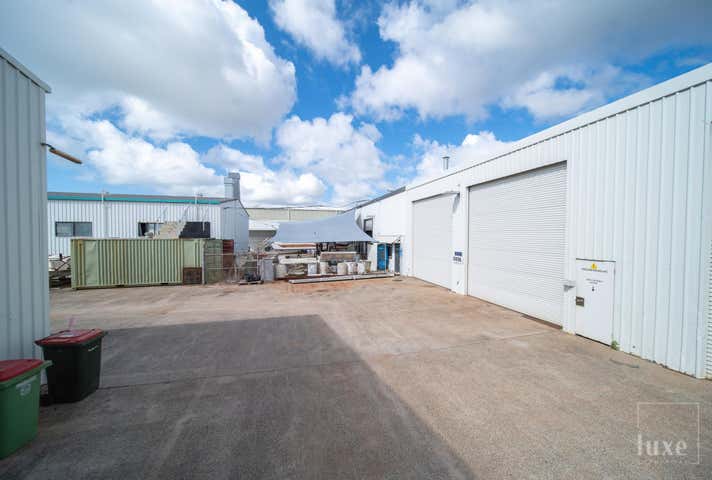 Unit 1 A, 12 Bearing Avenue Warana QLD 4575 - Image 14