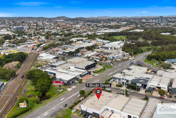 4/7 Birubi Street Coorparoo QLD 4151 - Image 12