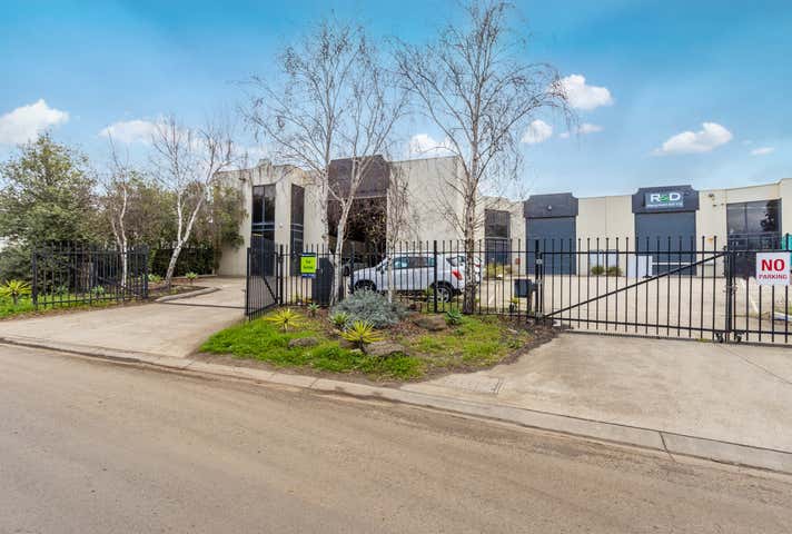 2/8  Elm Park Drive Hoppers Crossing VIC 3029 - Image 1