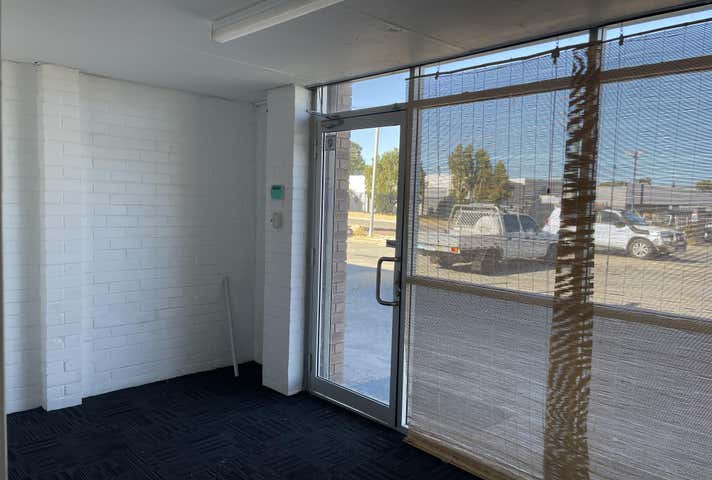 4/61 Owen Road Kelmscott WA 6111 - Image 8