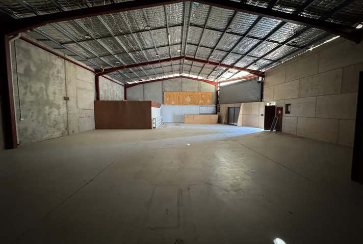 2/5 Mores Court Wodonga VIC 3690 - Image 2