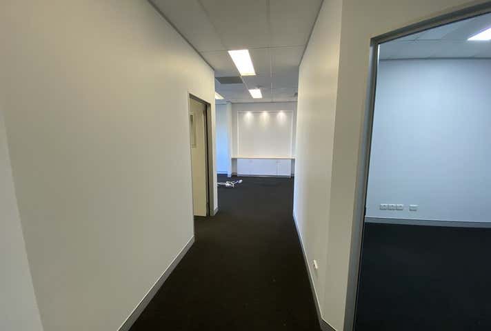 2/156 Boat Harbour Drive Pialba QLD 4655 - Image 5