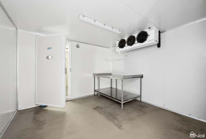 198 Brookton Highway Kelmscott WA 6111 - Image 17