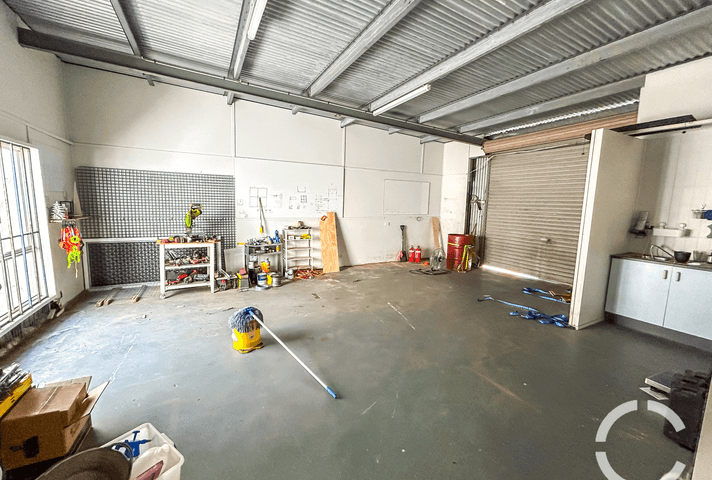 whole building, 71 George Street Moffat Beach QLD 4551 - Image 7