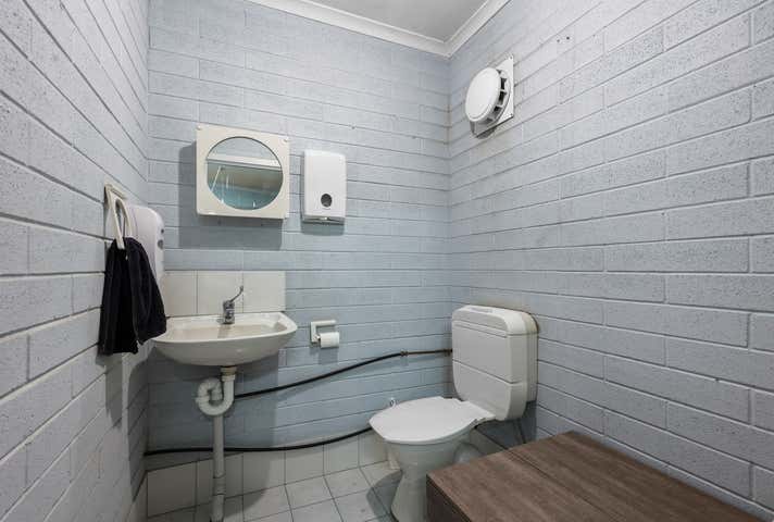 2/3-9 Ocean Street Victor Harbor SA 5211 - Image 11