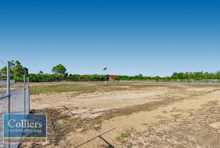 699 Woolcock Street Mount Louisa QLD 4814 - Image 4