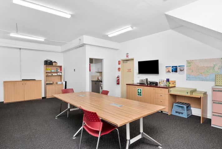 1/172 Latrobe Terrace Geelong West VIC 3218 - Image 4