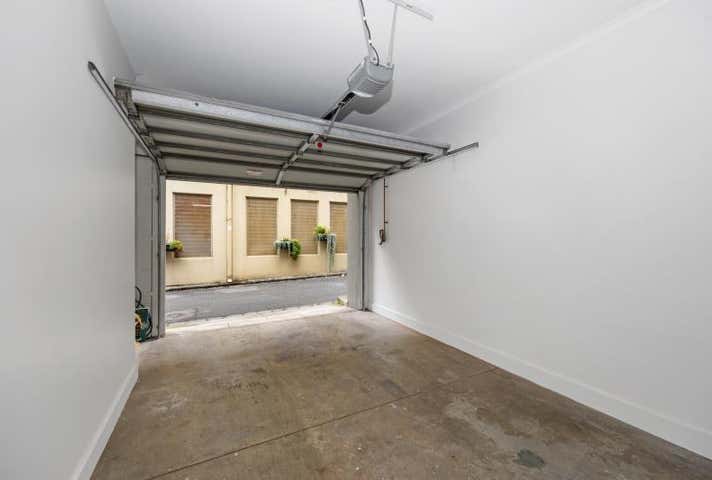 3/18 Davisons Place Melbourne VIC 3000 - Image 12