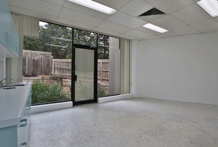 2 Sunrise Drive Greensborough VIC 3088 - Image 6