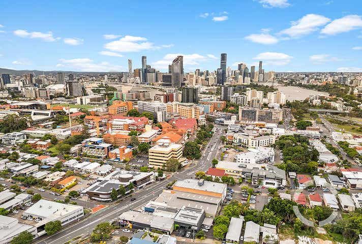 18/8 Catherine Street Woolloongabba QLD 4102 - Image 9