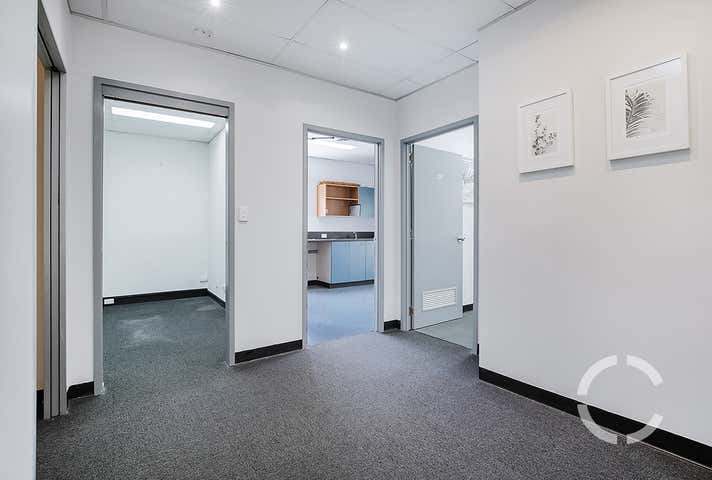 18 Thynne Road Morningside QLD 4170 - Image 2