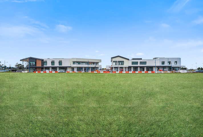 ONE CENTRE SQUARE, 43-45 Siding Avenue Officer VIC 3809 - Image 3