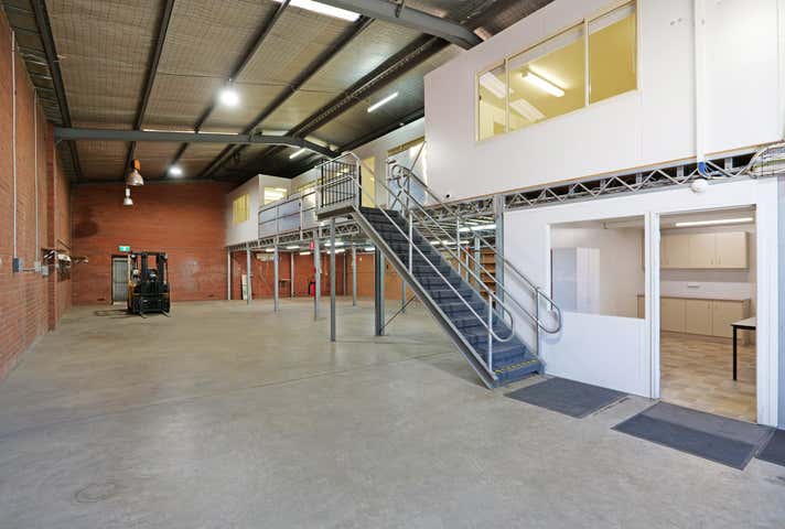 2/6 Raymond Avenue Bayswater WA 6053 - Image 13