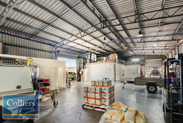 30 HUGH RYAN Drive Garbutt QLD 4814 - Image 2