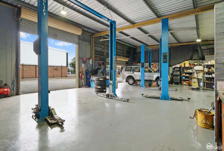 1/33 Gillam Drive Kelmscott WA 6111 - Image 11