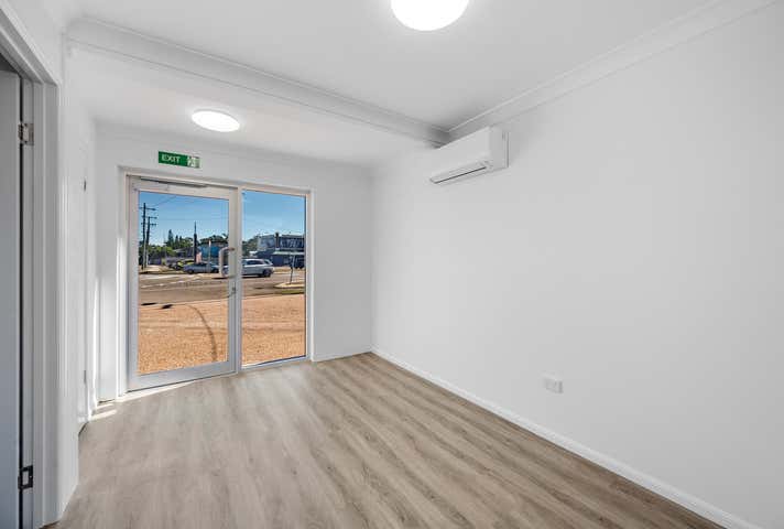 1/25 Thuringowa Drive Kirwan QLD 4817 - Image 2
