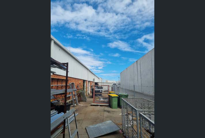 Unit 9, 17 Canvale Road Canning Vale WA 6155 - Image 4