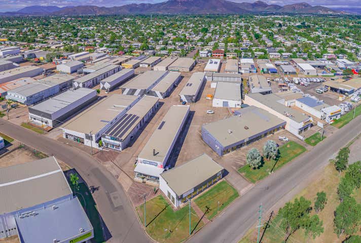 Pinnacle Complex, 58-62 Keane Street Currajong QLD 4812 - Image 14