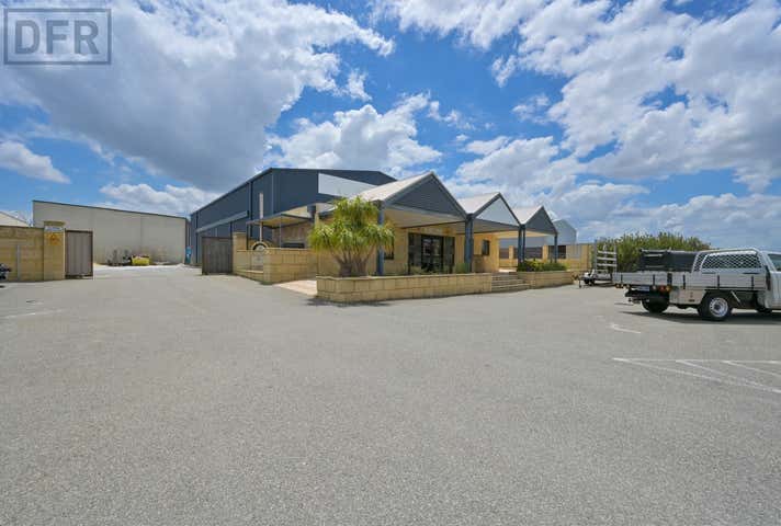 15 Helmshore Way Port Kennedy WA 6172 - Image 4