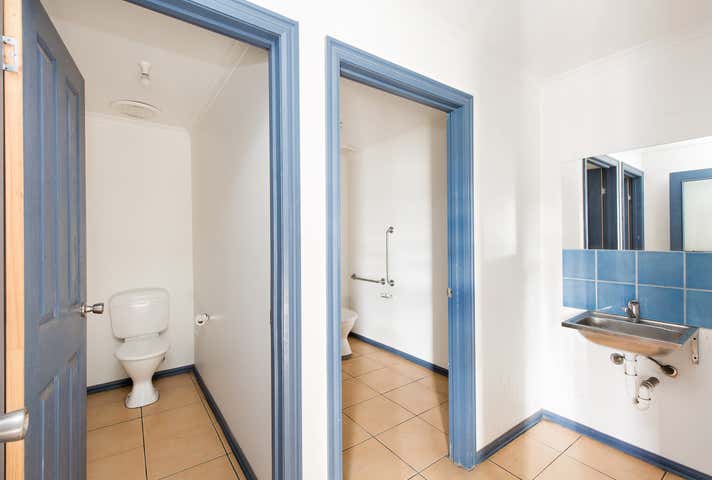 11 Old Creswick Road Wendouree VIC 3355 - Image 6