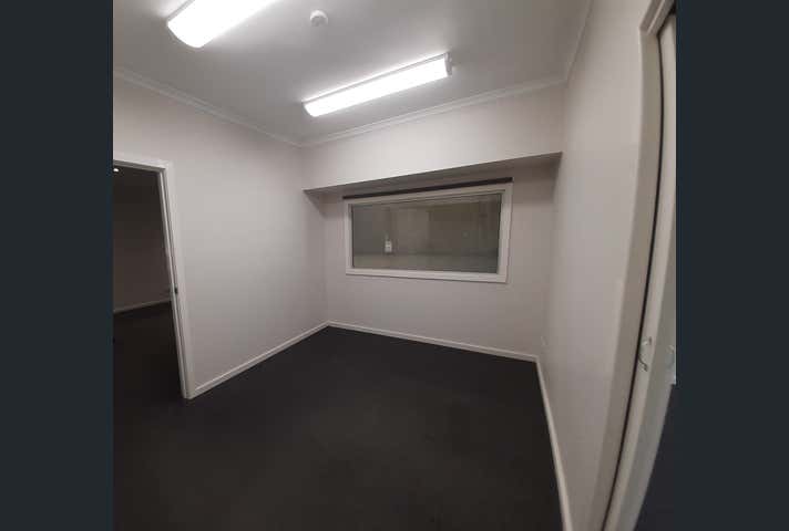 1/27 Denninup Way Malaga WA 6090 - Image 12