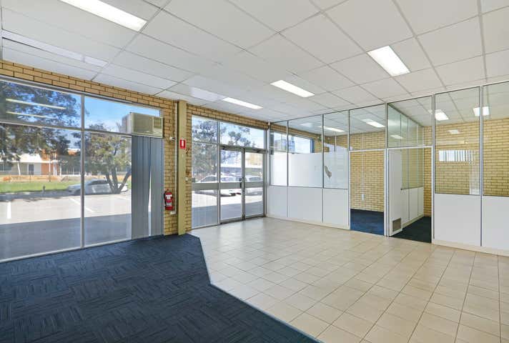 2/1 Dampier Road Welshpool WA 6106 - Image 3