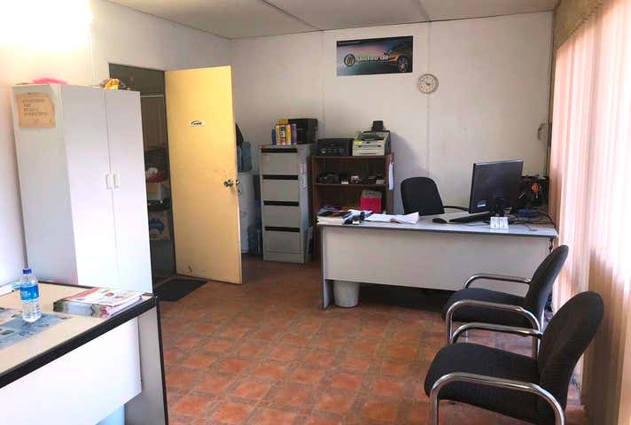 1/11 Oxleigh Drive Malaga WA 6090 - Image 6