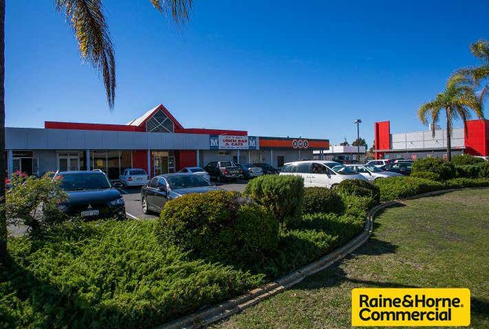 Unit 4 / 1892 Beach Road Malaga WA 6090 - Image 21