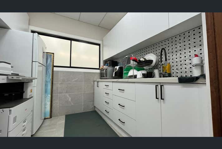 Unit 7334 Hume highway craigieburn, 7/334 Hume Highway Craigieburn VIC 3064 - Image 16