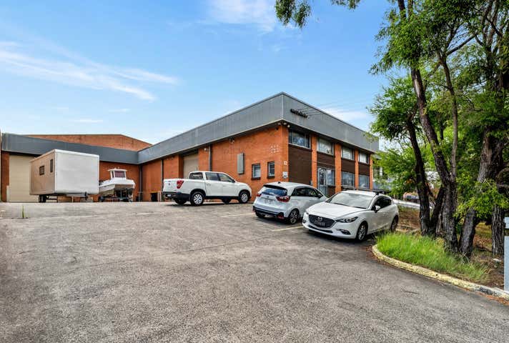 32 Garema Circuit Kingsgrove NSW 2208 - Image 1