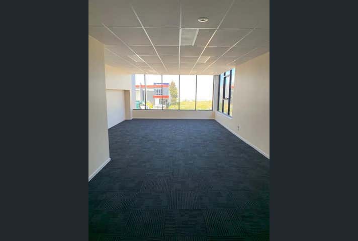 Unit  1, 6 Geehi Way Ravenhall VIC 3023 - Image 4