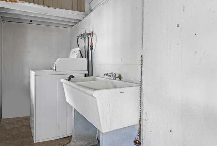 7 Ellenborough Street Woodend QLD 4305 - Image 14