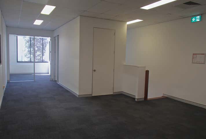 2/30 Gardens Drive Willawong QLD 4110 - Image 3