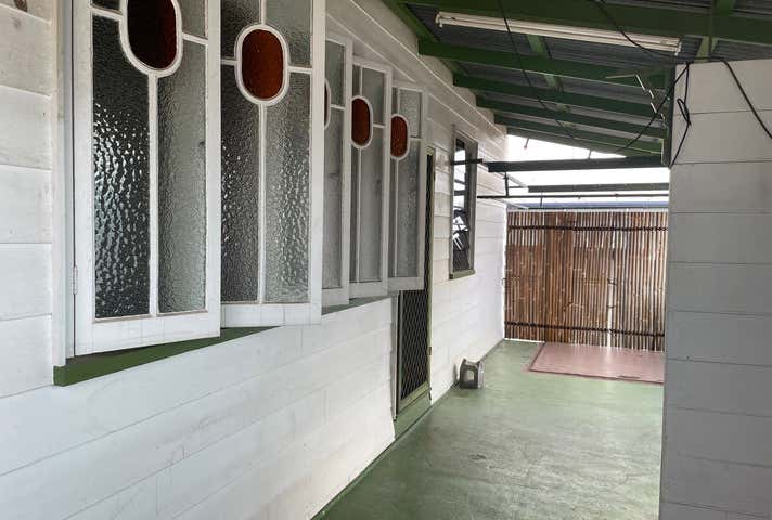 5A&B, 236-240 Severin Street Parramatta Park QLD 4870 - Image 8