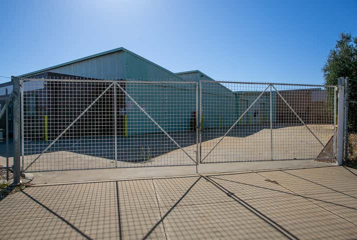 46 Tennant Street Welshpool WA 6106 - Image 25