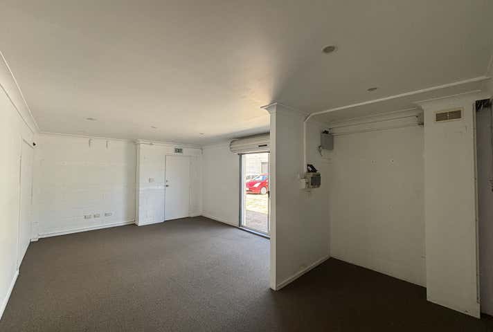 1/27 Lawrence Drive Nerang QLD 4211 - Image 9